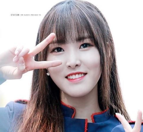 很明显做了整容的爱豆gfriend崔俞娜 被称为冰山美人的她 快资讯