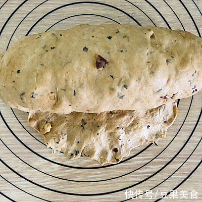 最好吃的红茶坚果吐司做法,学会了刷爆朋友圈