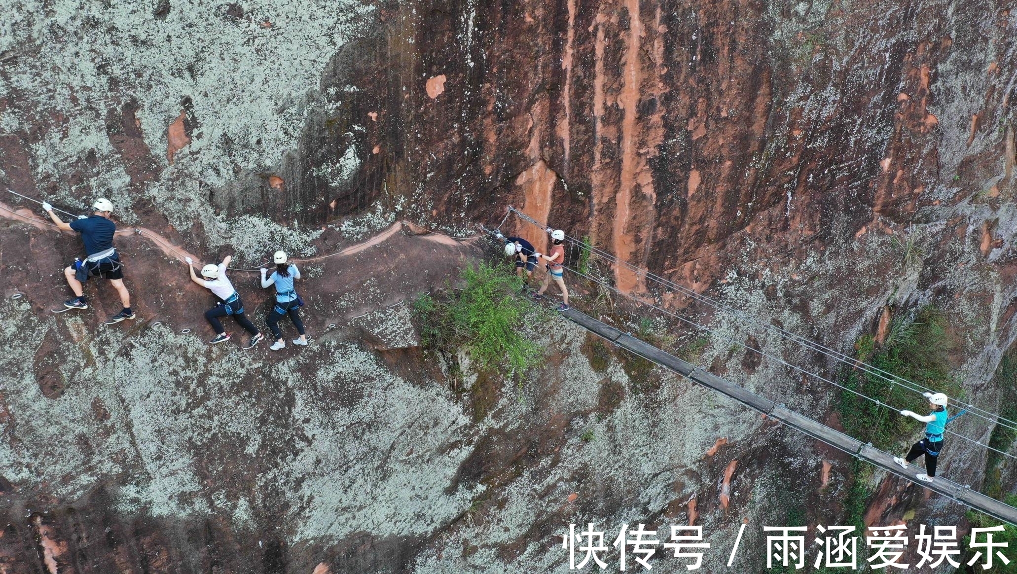 李姝|共赏好风景｜张家界的别样“打开方式”：飞拉达攀岩，一场和山的较量！