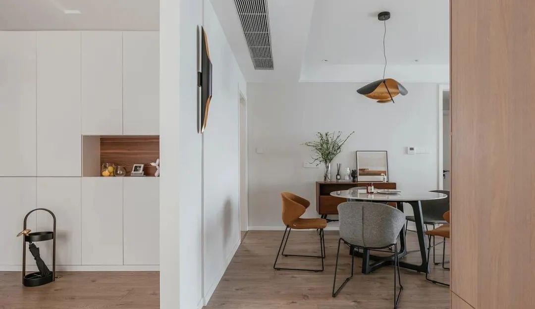 玄关柜|玄关这样设计,1㎡能当5㎡用,每天进门都会被美到!