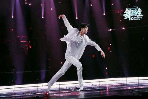 实则|《舞蹈生》首播，以为是舞蹈风暴，实则依旧是变种的女团选秀