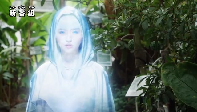 皮套|特利迦奥特曼第1集，幽灵美女现身，哥尔巴和卡尔蜜拉围攻特利迦