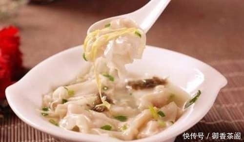 餐馆吃饭|男子饭店用餐，结账时被服务员“一句话”惹怒，怒点36碗面条