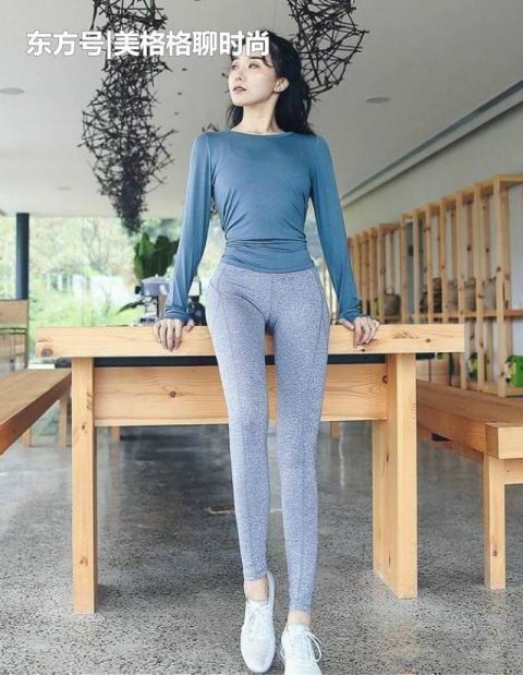 亮眼|街拍穿着打底裤让你光彩夺人,亮眼时尚更优雅迷人