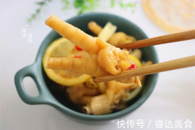 柠檬|柠檬鸡爪还要出去买吗？自己在家做可简单了，一煮一泡，很好吃
