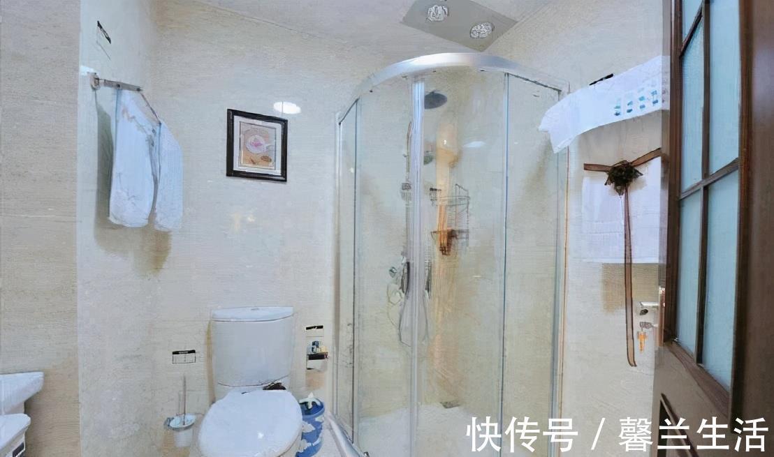 卫生间|越来越多人不在卫生间装马桶了,如今流行这样装,实在太聪明了