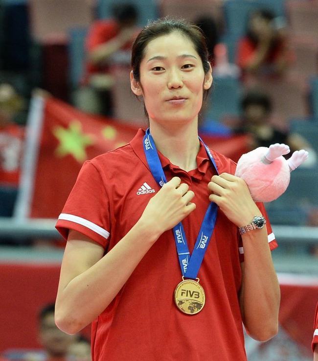 排球|朱婷手术时间未定,国际排联发文,期待王者归来,率中国女排崛起