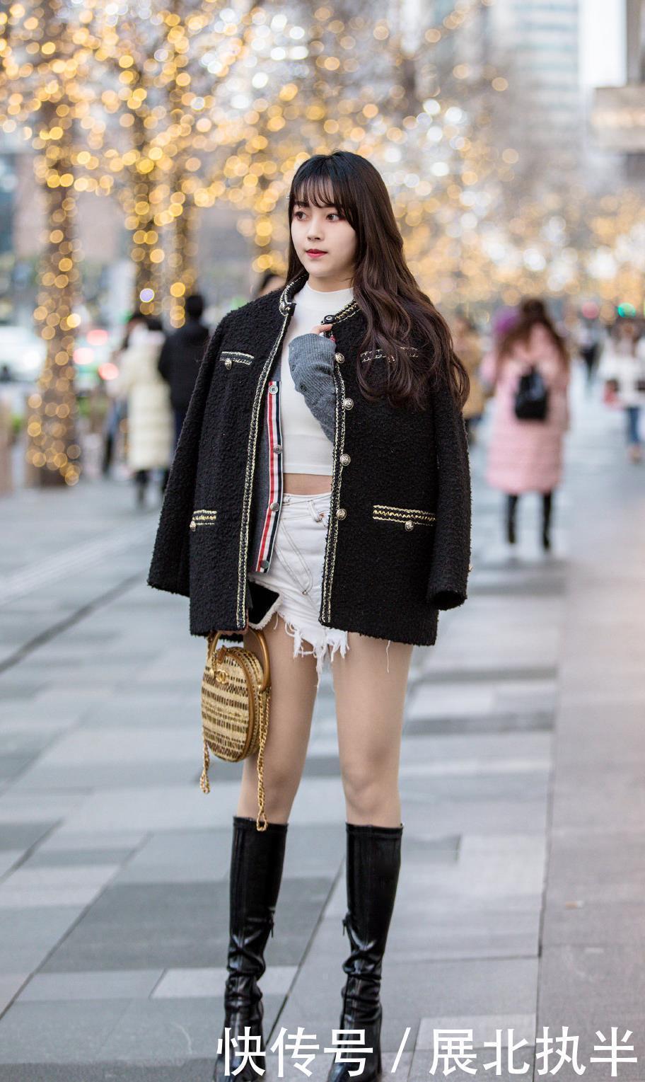 颀长|美女冬天穿高筒靴搭配肉色丝袜,时尚保暖还凸显美腿颀长