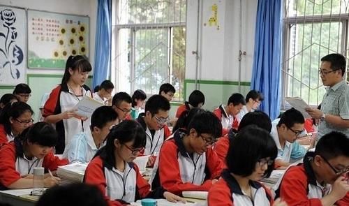 10年班主任：有这4种能力的学生，高考更容易“一战成名”考上985