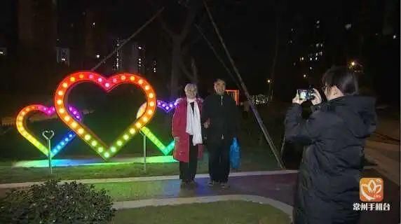 爱情主题道路走红，成为情人节热门打卡地