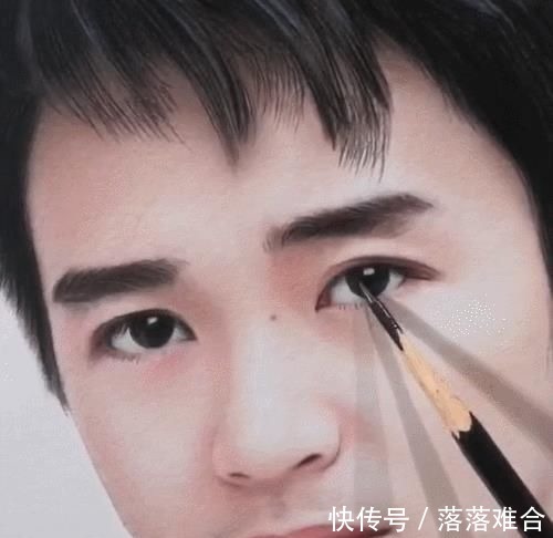 打印机!她画20幅人头像,收获200万粉丝,网友羡慕,专家:全靠打印机