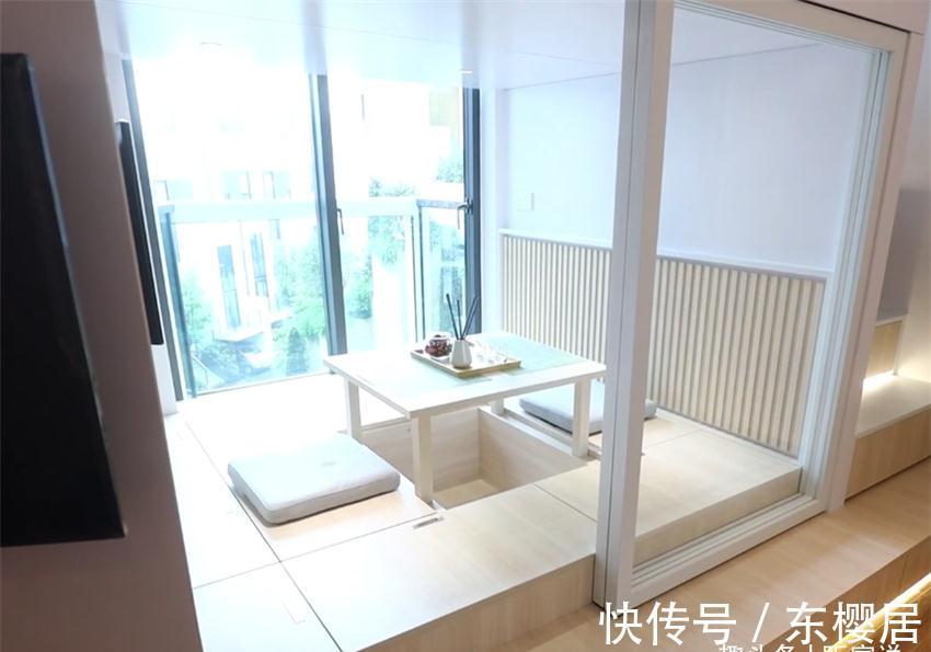 小两口|小两口买下21㎡婚房,巴掌大的家挤出“双客厅”,生活去繁从简