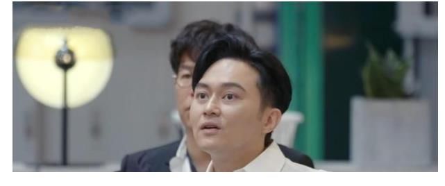 欧阳靖|《披荆斩棘的哥哥》第一场公演,节目赛制惹争议,对第一组不公平