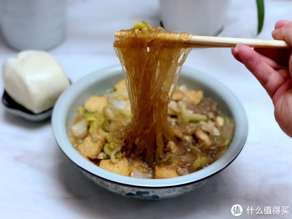 大烩菜要想好吃,“老四样”少不了,我家隔三差五吃,越吃越暖和