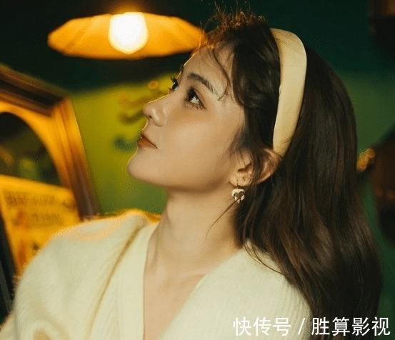 《心動4》橙子官宣戀情后,迎來26歲生日,小孔羅悅嘉現(xiàn)身生日會