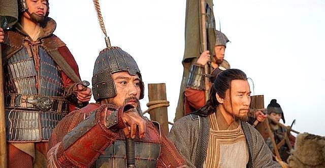 得罪邻居丢皇位,这两个历史故事告诉你出来混,迟早要还的