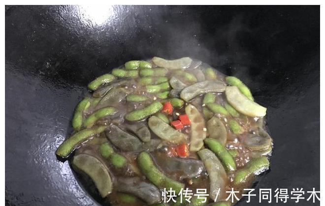 鲜香|这两种素菜再加一勺酱，简单一炒，鲜香入味，比大鱼大肉还下饭