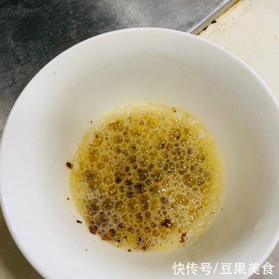 饭店大厨说漏嘴的秘密，红油干拌饺子这样做才好吃