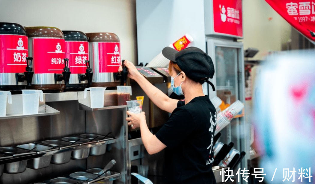 起家|河南穷小伙,凭借3000元起家,现拥有20000家门店,品牌估值200亿