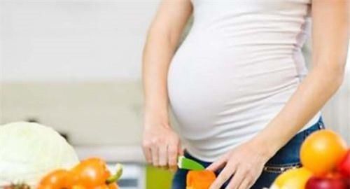 补钙|胎儿“畸形”是吃出来的,孕期4类食物碰不得,为了娃要忍住