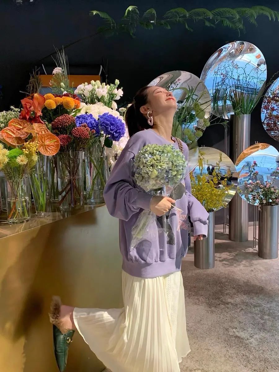 卫衣|卫衣+裙子，卫衣+衬衫，初秋这样穿太好看了