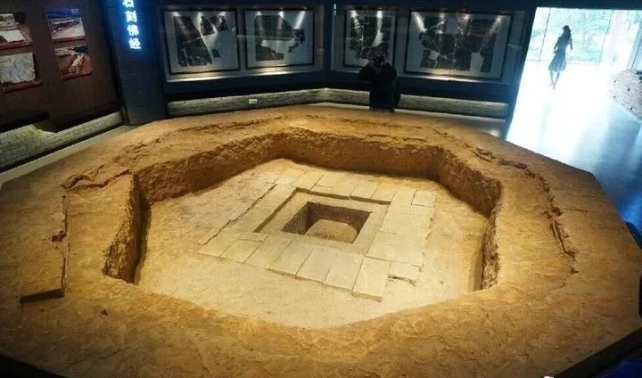 雷峰塔千年秘密,挖出了奇珍异宝!