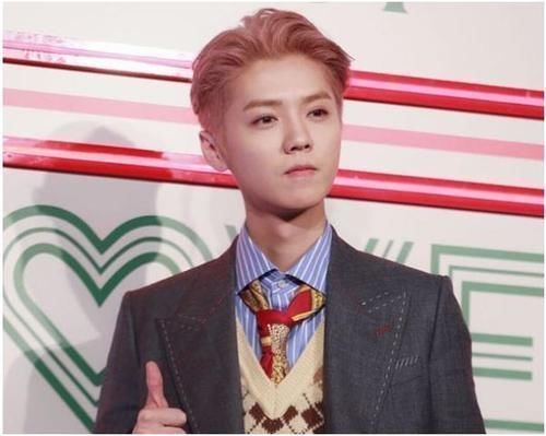 小鹿|鹿晗被人认成吴亦凡,大写的尴尬!这样回答让黑粉们失望