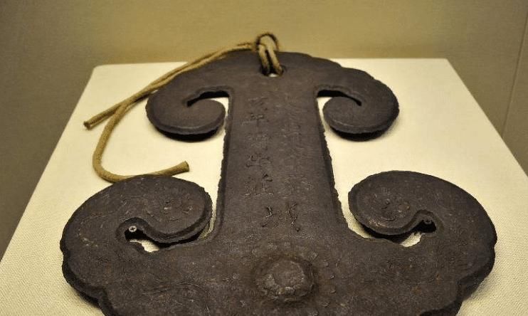 云板|清代国宝“云板”,却被老师当成铁块敲了30多年,真够“憋屈”的