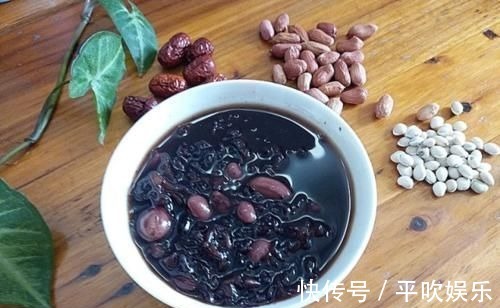 小枣|冬天,女性常吃这粥,每天暖乎乎吃一小碗,补血养颜,气色好起来