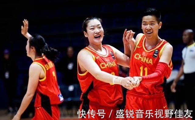 李月汝|恭喜中国女篮！澳洲第一女中锋宣布退出奥运会，她曾在比赛中扣篮