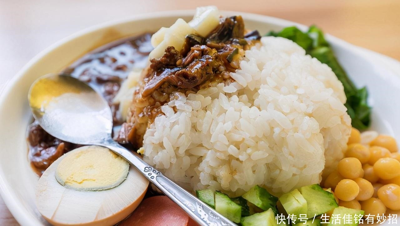 立马|中国人都离不开大米,但老外为啥不吃米饭看完立马就懂!