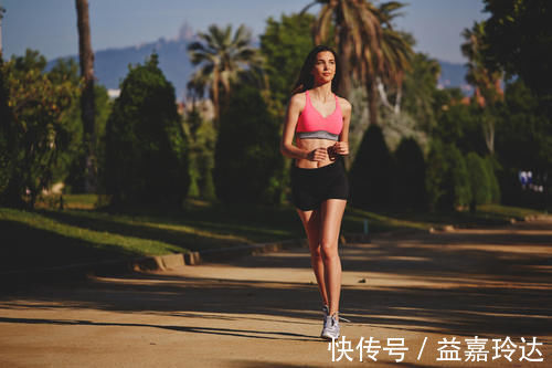 健身习惯|4种“没卵用”的健身习惯,浪费时间,影响健身效率