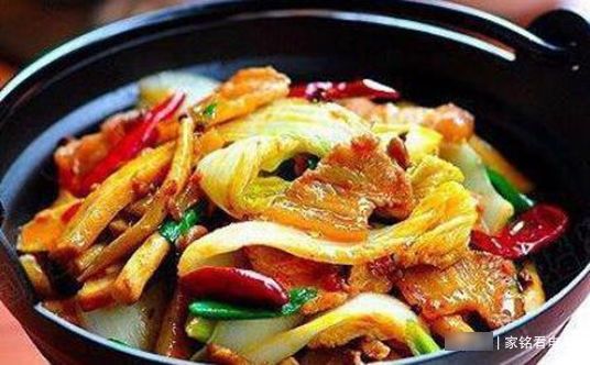 美食推荐：蒜蓉蒸茄子，蛋黄焗南瓜，柱候酱焖鸭翅，干锅娃娃菜