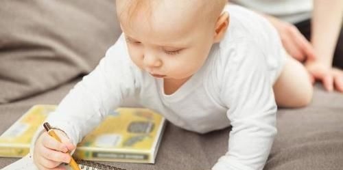 丽宝|孩子有这几个坏习惯,正是变聪明的信号,家长先别急着责怪!