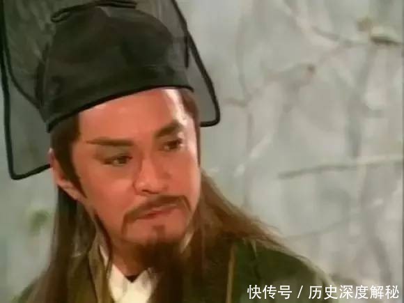 华山#岳不群为何不强攻紫霞神功,却觊觎辟邪剑谱紫霞神功不厉害吗?