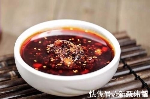 亲爱的|辣椒油,很多人都做错了,难怪没有香辣味大厨这样做才对