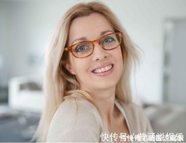 衰老|女性过了45岁,身体“2小1紧1多”,说明保养得还不错,值得恭喜