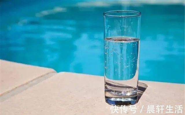 血管|四类常见食物,或是高血压的“诱因”,看看你爱吃吗?