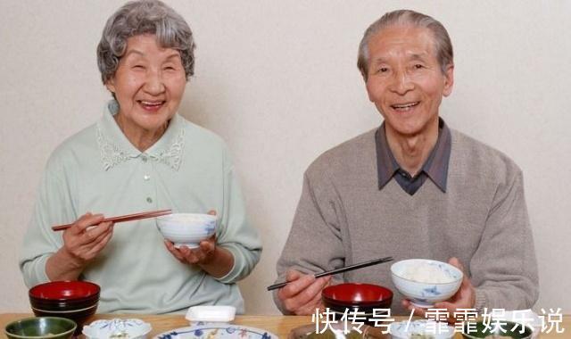 长寿|106岁老人抽烟喝酒不运动，却说长寿并不难，只需少碰一件事