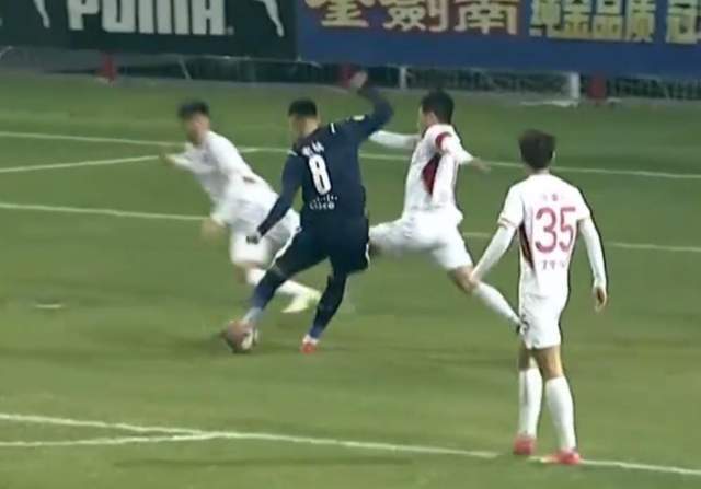 国足|23岁国足归化新希望今晚中甲大爆发:李霄鹏可以考虑他了!