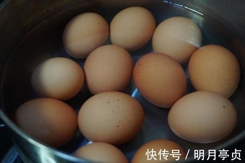 小米粥|鸡蛋别总煮着吃，这样卤一卤，鲜香入味，每次做都不够吃