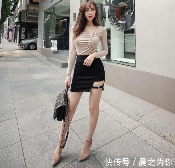 身材 -身材纤细的紧身裙美女,秀出雅致的美感,很招人喜欢!