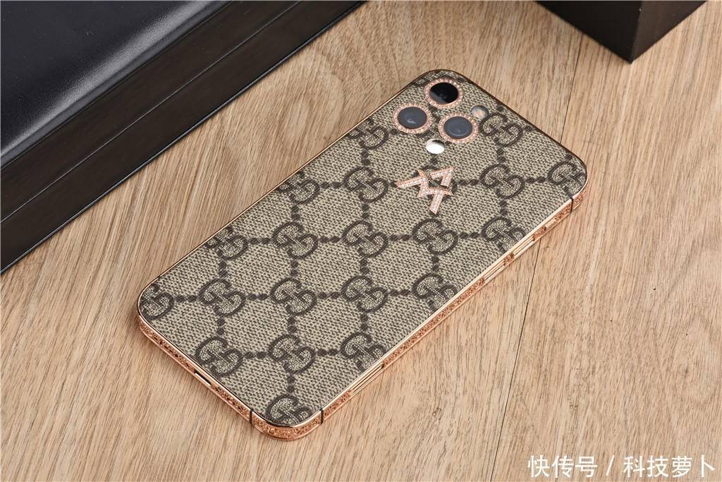 iPhone12|联名GUCCI镶钻镀金,iPhone12 Max贵气逼人