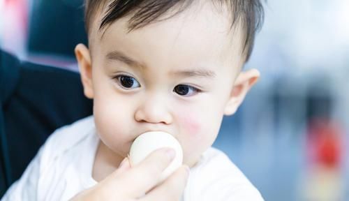 孩子|家长赶紧拉黑！这几种“假营养”的辅食，孩子吃多了会影响消化