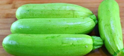 女人没钱还爱美，吃3物就够了，补血祛斑，抗皱防衰，呵护子宫