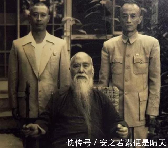 岳池!这个人一生潇洒,临终前伸出了四根手指,死后不给后代留一分钱!