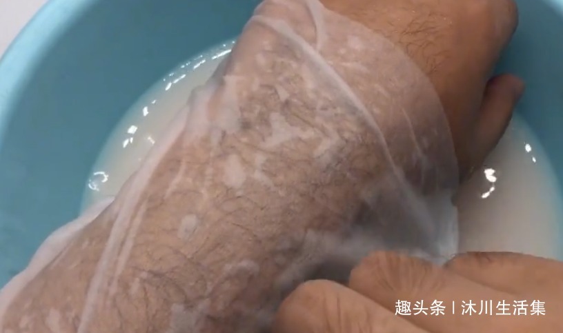 洗完土豆丝的水，一滴也别倒了，用途花钱都难买，看完感觉赚大了