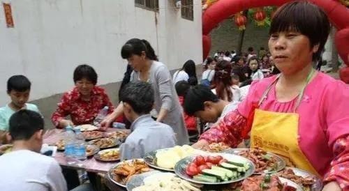农村宴席有一道“送客菜”,这菜一上就该走人了,你们是啥菜呢?