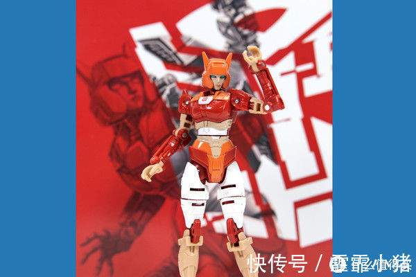 bet擎天柱的一生挚爱：变形金刚网飞限定 塞伯坦之战艾丽塔