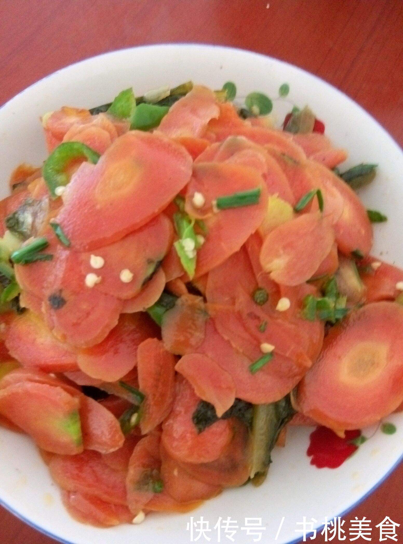 冬天维生素大补充，维生素是梨的8倍，6毛一斤真实惠，特别下饭